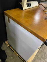 Laden Sie das Bild in den Galerie-Viewer, Freuding Einzelarbeitsplatz, Arbeitstisch, Arbeitsplatz, Labortisch