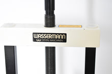 Laden Sie das Bild in den Galerie-Viewer, Wassermann Hydraulikpresse mit Küvetten
