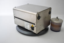 Carica l'immagine nel visualizzatore di Gallery, Reitel Vacuret mini Anmischgerät, 1x Becher Vakuumanmischgerät